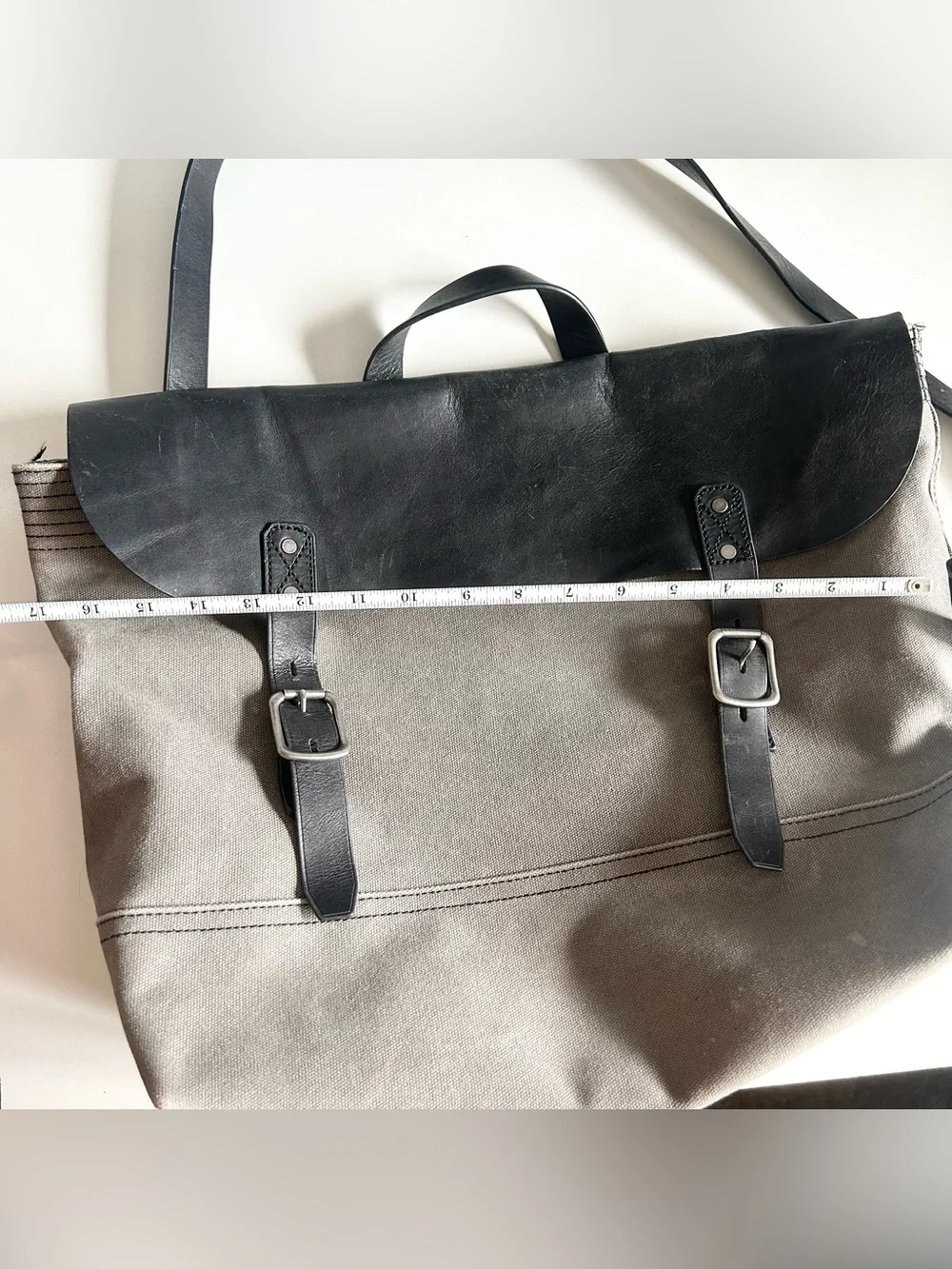 Banana Republic Vintage Style Messenger Bag Tote